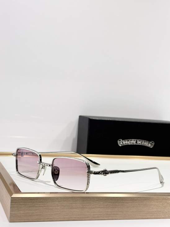Picture of Chrome Hearts Sunglasses _SKUfw76704444fw